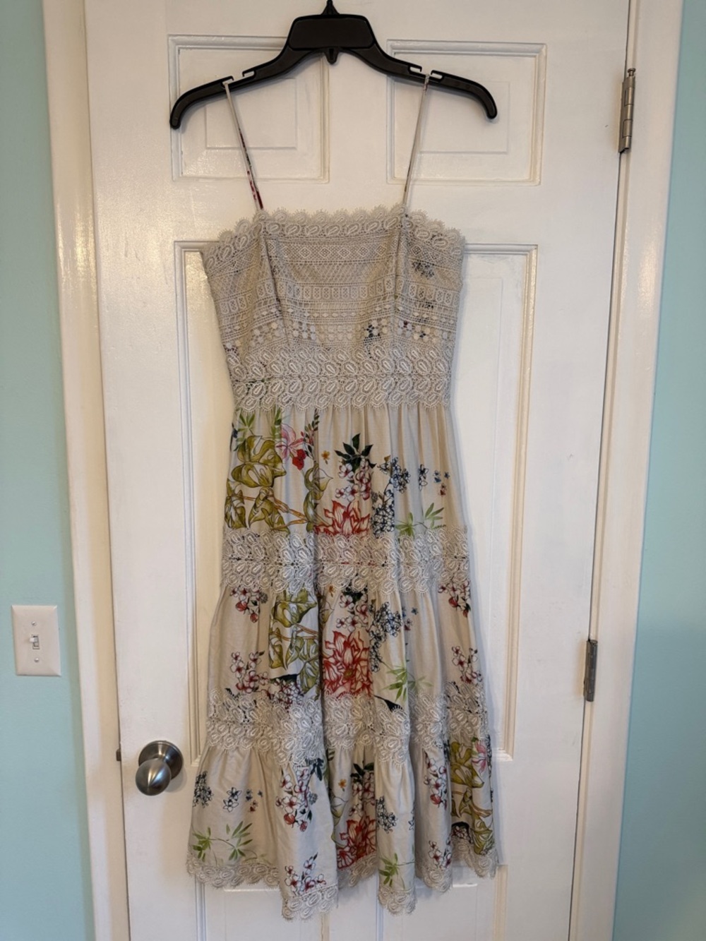ANTONIO MELANI Beige Floral Lace Midi Dress